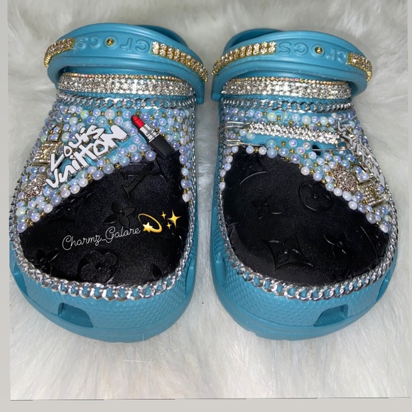 Custom Crocs ‼️‼️ - Picture 3 of 4